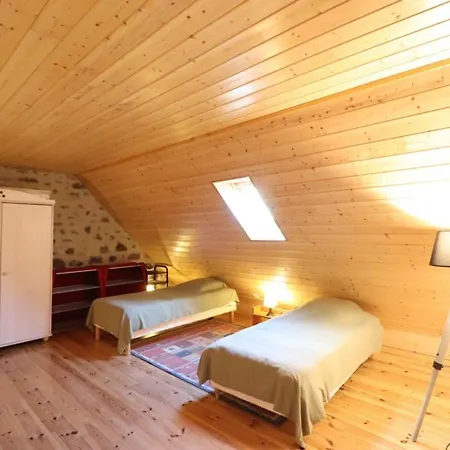 Maison De Montagne Renovee, 12 Pers, Prat De Bouc Prox., 6 Ch, Internet, Terrain, Loisirs Varies - Fr-1-742-63 *